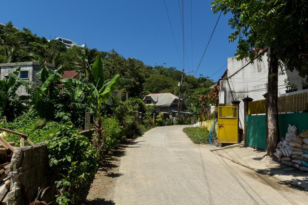 Koko'S Place Diniwid Balabag  Exterior photo
